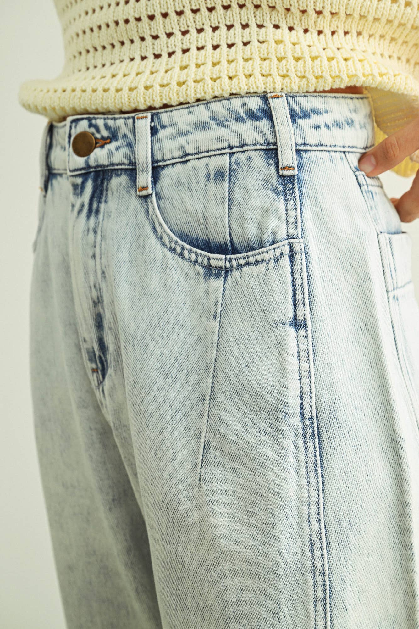Hollie - Barrel Jeans