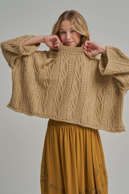 Julia - Oversized lightweight Cable Knit Sweater