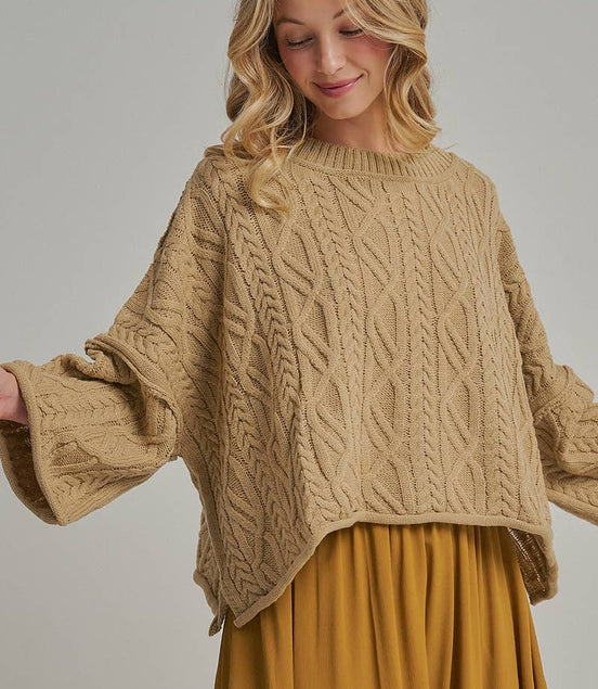 Julia - Oversized lightweight Cable Knit Sweater