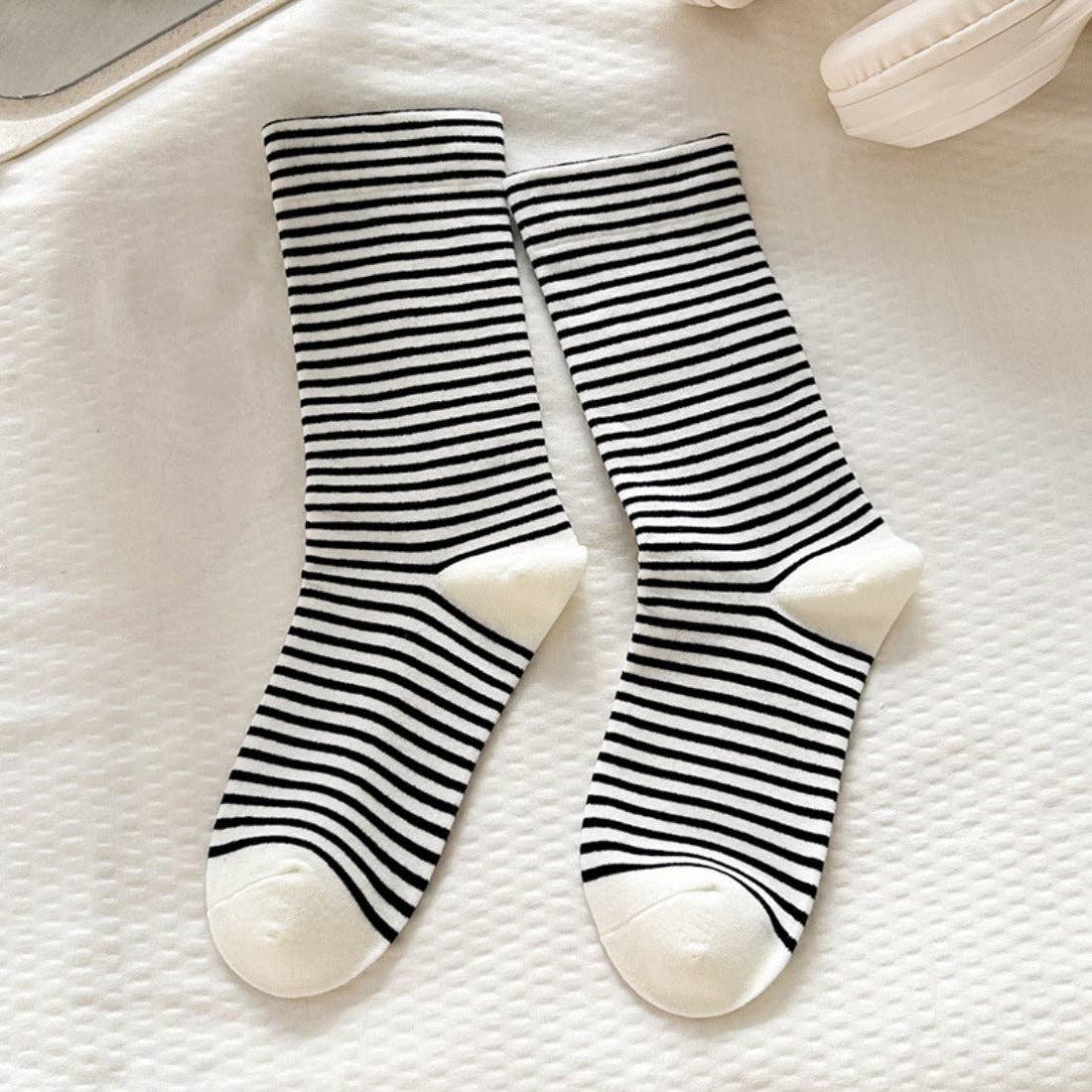 Lydia - Striped Mid-Calf Socks