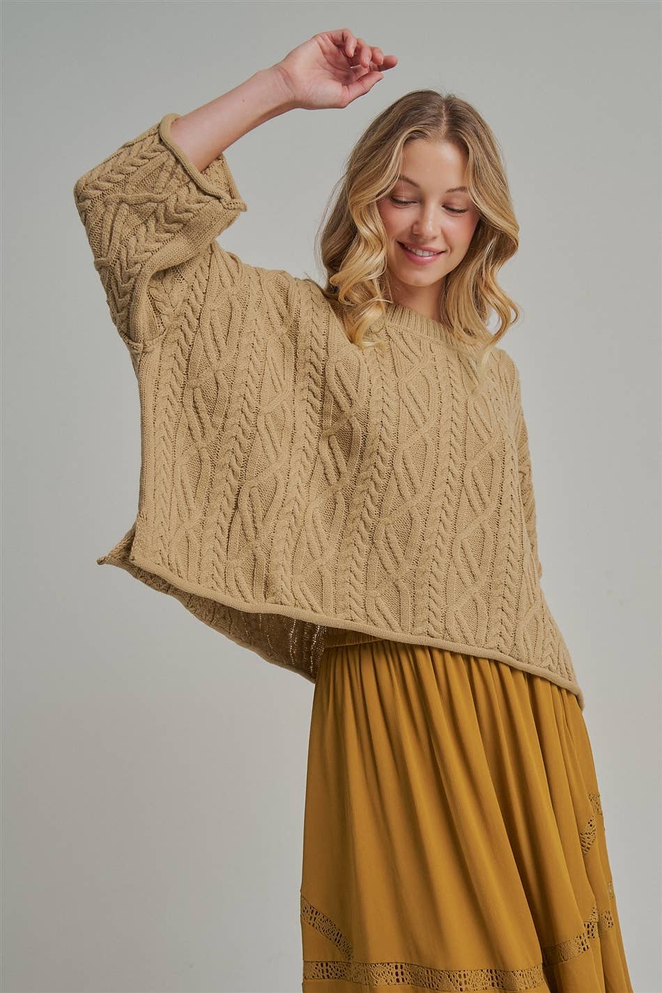 Julia - Oversized lightweight Cable Knit Sweater