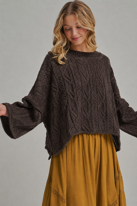 Julia - Oversized lightweight Cable Knit Sweater