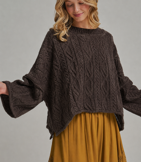 Julia - Oversized lightweight Cable Knit Sweater